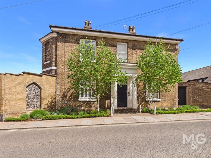 2 Bedroom Apartment For Sale In Southgate Street, Bury St. Edmunds, IP33