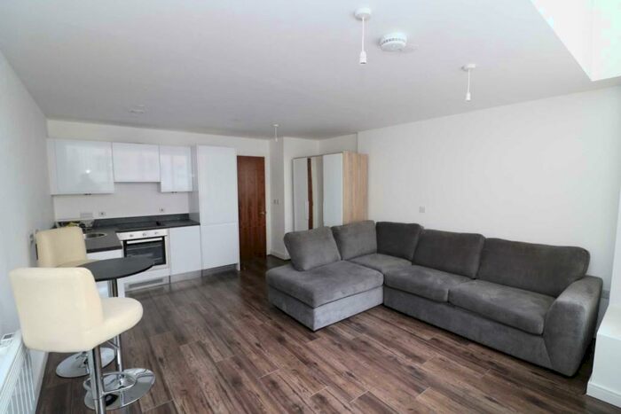 Studio To Rent In The Strand, Liverpool, L2