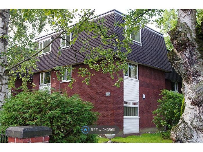 2 Bedroom Flat To Rent In Egerton Court, Worsley, Manchester, M28