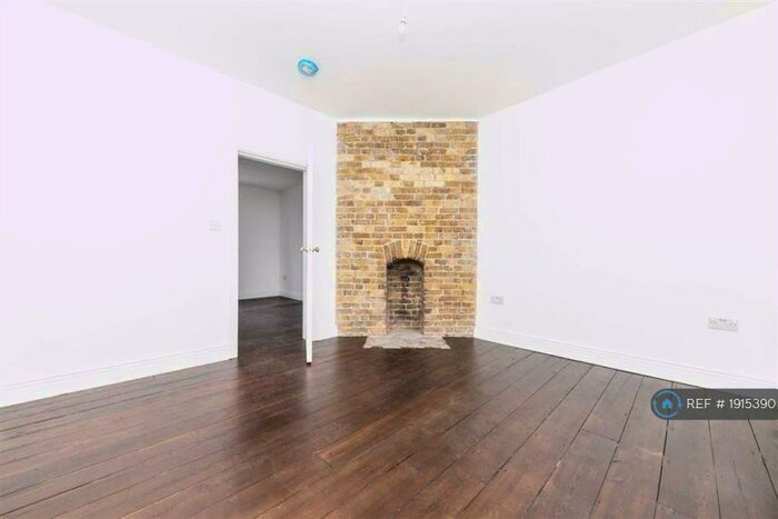 2 Bedroom Flat To Rent In Museum House, London, E2