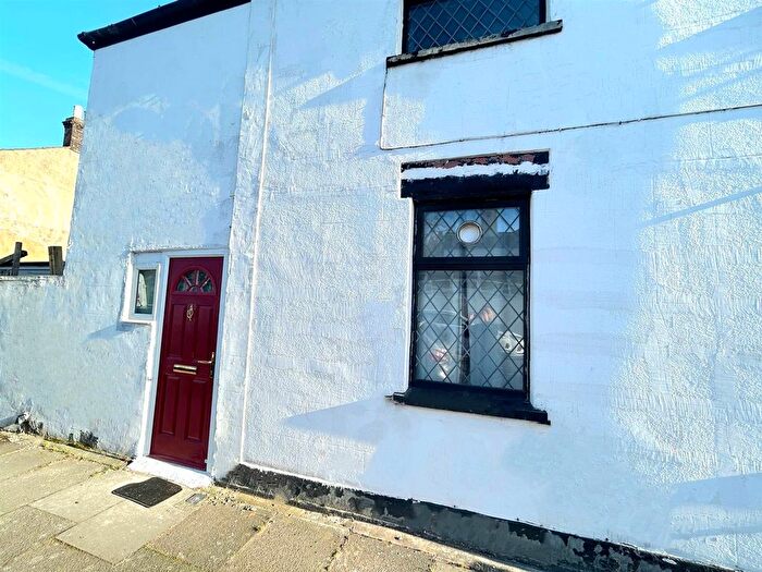 Studio To Rent In Sutherland Road, London, N9