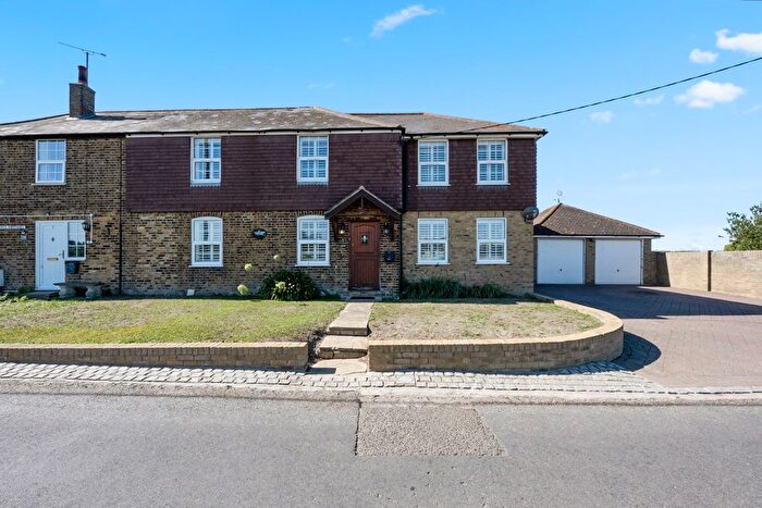 4 Bedroom Semi-Detached House For Sale In Chalk Farm Cottages, Green Farm Lane, Shorne, DA12