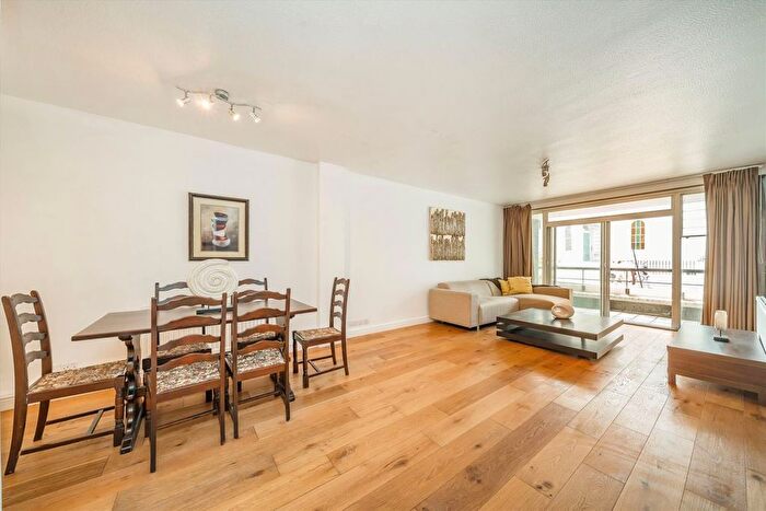 3 Bedroom Flat For Sale In Kensington Park Road, Notting Hill, W11