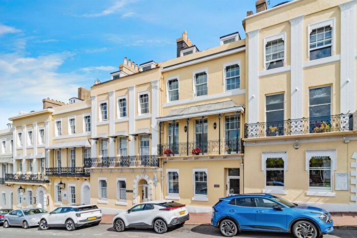 1 Bedroom Flat For Sale In Beacon Terrace, Torquay, TQ1