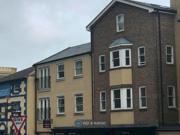 1 Bedroom Flat To Rent In Jellicoe House, Ventnor, PO38