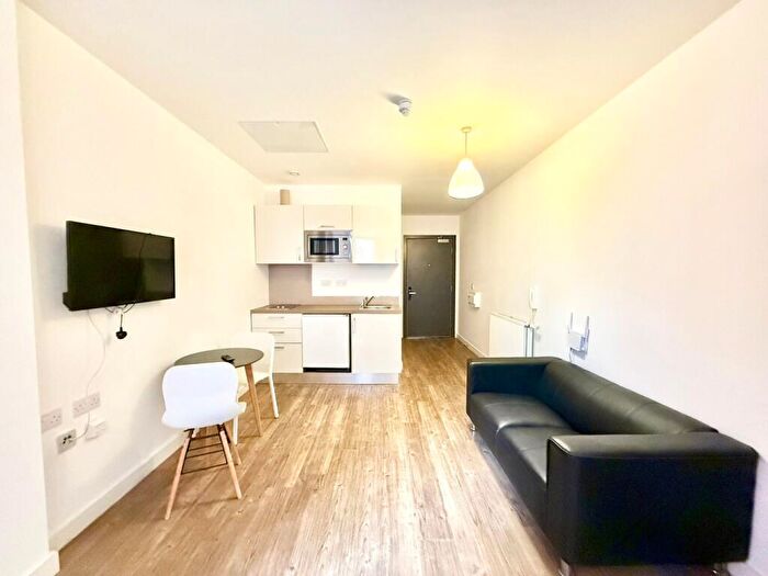Studio To Rent In Moorfields, Liverpool, L2