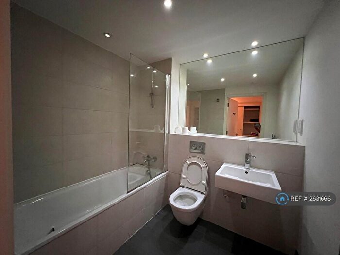 1 Bedroom Flat To Rent In Piccadilly Place, Manchester, M1