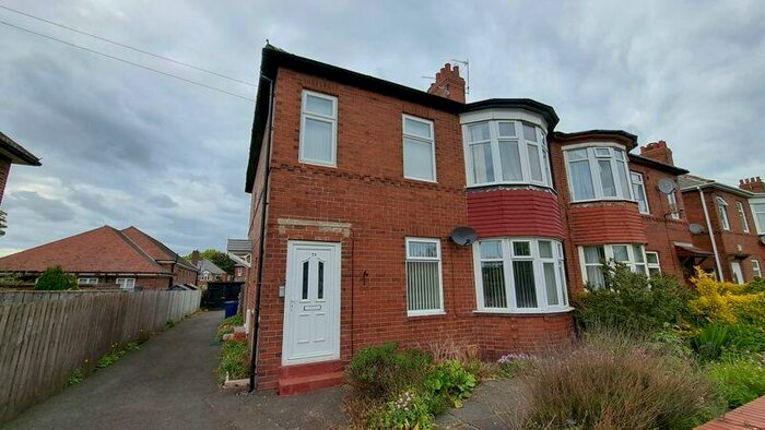2 Bedroom Detached House To Rent In Two Ball Lonnen, Newcastle Upon Tyne, NE4