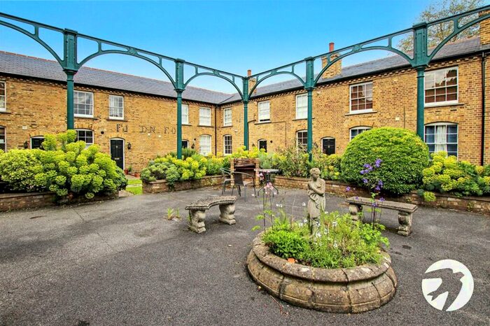 1 Bedroom Flat To Rent In Greenhill Terrace, London, SE18