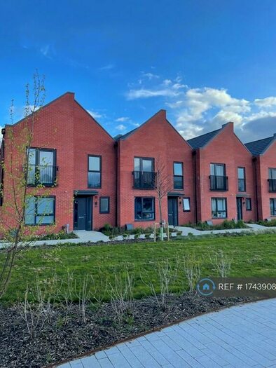 3 Bedroom Terraced House To Rent In Swan Place, Leicester, LE3