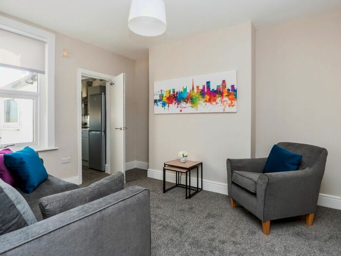 4 Bedroom Terraced House To Rent In Pendennis Park, Bristol, BS4