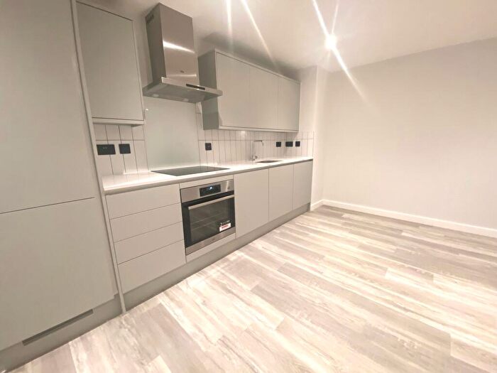 2 Bedroom Apartment To Rent In Apex Lofts, B12