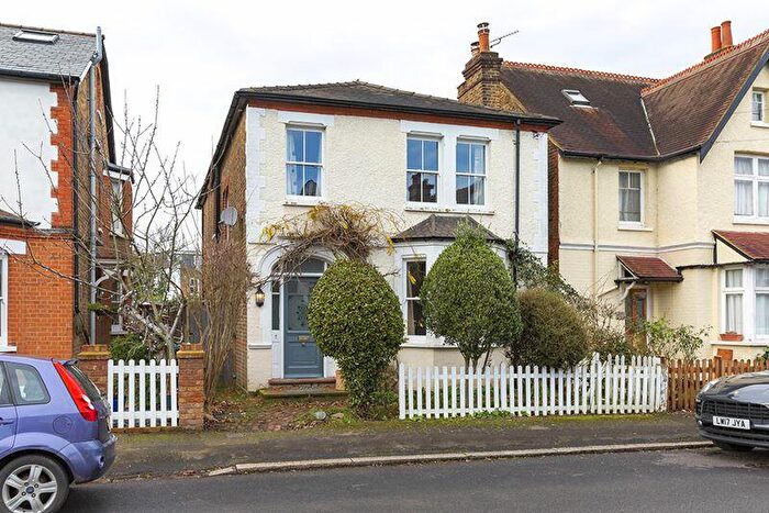 4 Bedroom Detached House To Rent In Weston Park, Thames Ditton, KT7