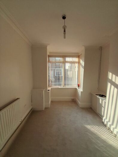 3 Bedroom Terraced House To Rent In Chamberlain Street, Stoke On Trent, ST1