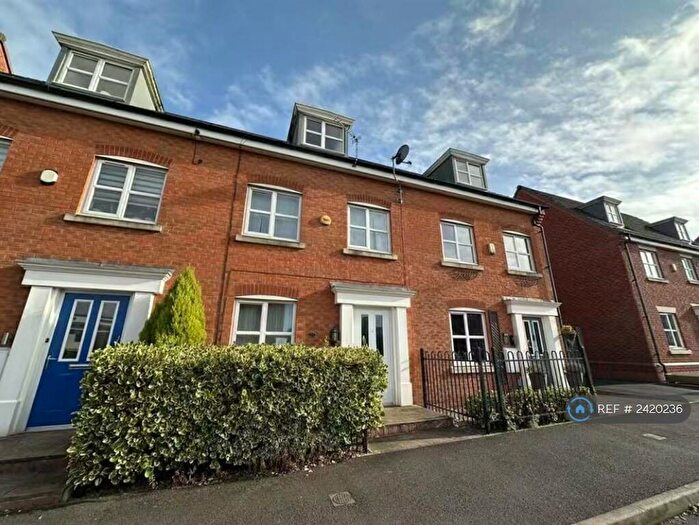 3 Bedroom Terraced House To Rent In Falshaw Way, Manchester, M18