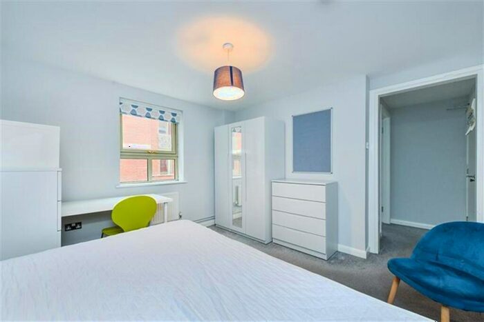 6 Bedroom Apartment To Rent In Room, Varsity Lace Market, NG1