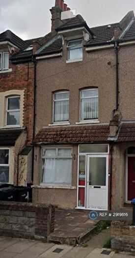 3 Bedroom Terraced House To Rent In Ordnance Road, Enfield, EN3