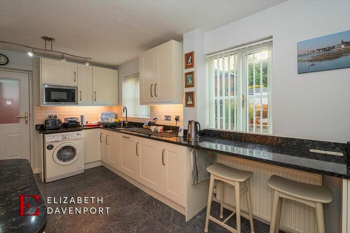 4 Bedroom Detached House For Sale In Greenland Court, Allesley Green, Coventry, CV5