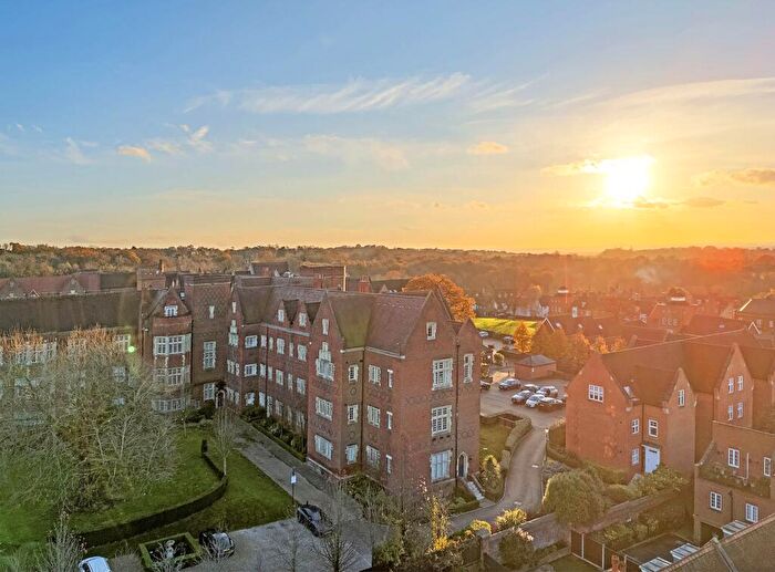 3 Bedroom Flat To Rent In The Galleries, Brentwood - Bedroom Penthouse Apartment, CM14