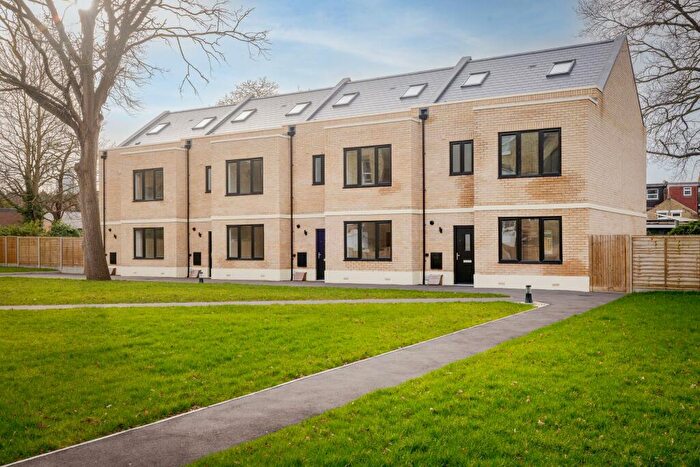 4 Bedroom Detached House For Sale In B Canning Road, Croydon, CR0