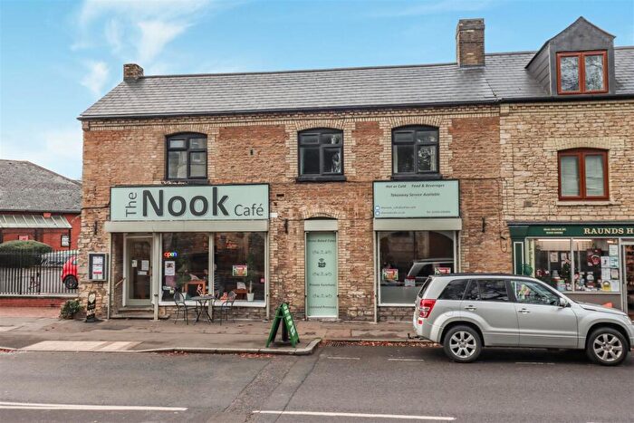 1 Bedroom Apartment To Rent In Red Row, Raunds, Wellingborough, NN9