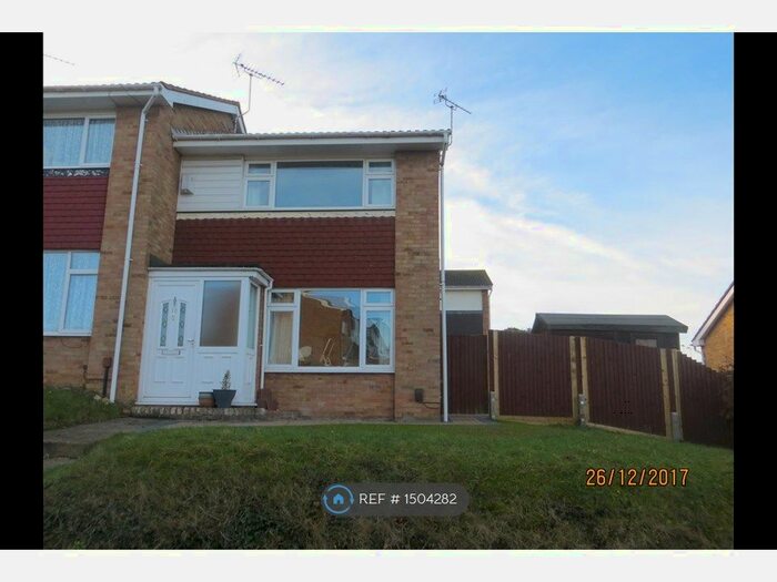 2 Bedroom Semi-Detached House To Rent In Keswick Avenue, Sittingbourne, ME10
