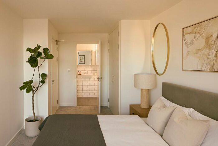 3 Bedroom Flat To Rent In Anderston Quay, Glasgow, G3