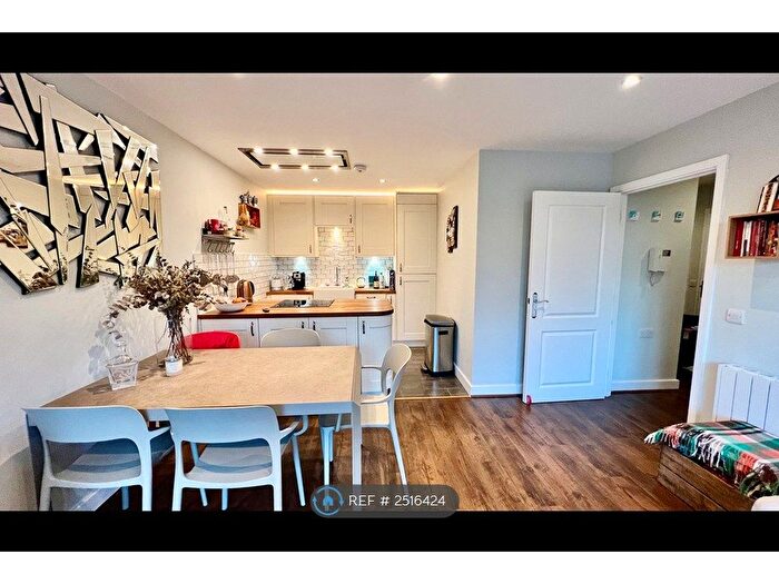 2 Bedroom Flat To Rent In Tarves Way, London, SE10