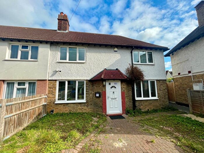 3 Bedroom Semi-Detached House For Sale In Langley Road, Beckenham, BR3
