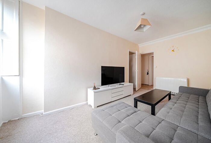 1 Bedroom Flat For Sale In New King Street, Bath, Somerset, BA1