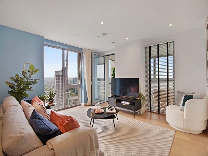 2 Bedroom Flat For Sale In Wellesley Road, Croydon, CR0