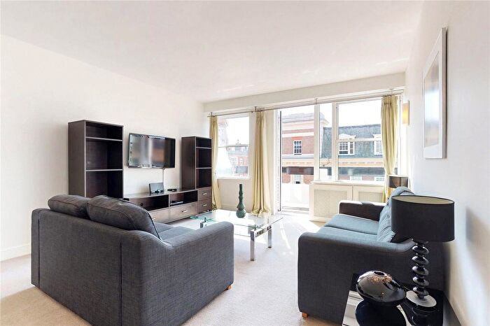 3 Bedroom Flat To Rent In Weymouth Street, London, W1W