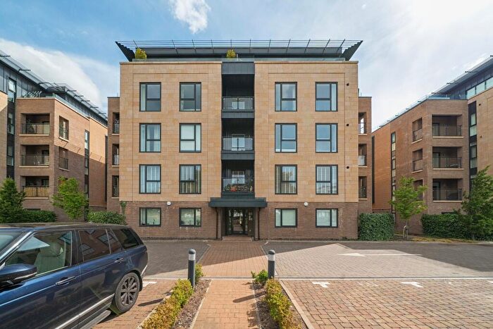 2 Bedroom Flat To Rent In Lansdown Road Cheltenham, GL51