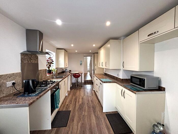 3 Bedroom House To Rent In Fore Street, Heavitree, Exeter, EX1