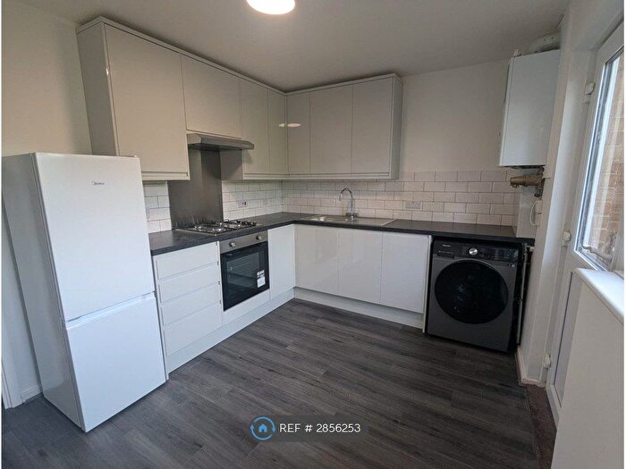 2 Bedroom Terraced House To Rent In Senator Walk, London, SE28