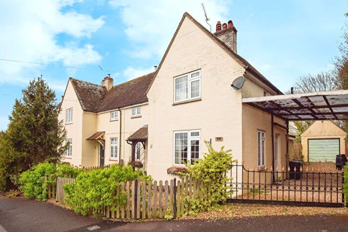 3 Bedroom Semi-Detached House For Sale In Herrison Road, Dorchester, DT2