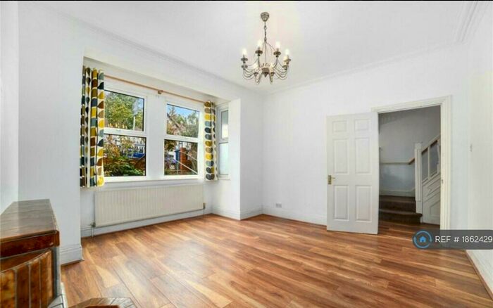 4 Bedroom Semi-Detached House To Rent In Woodstock Avenue, London, NW11