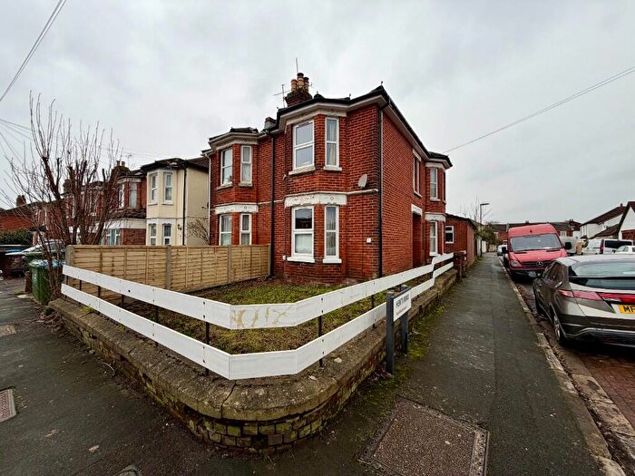 1 Bedroom House Of Multiple Occupation To Rent In Shirley Park Road, Southampton, Hampshire, SO16