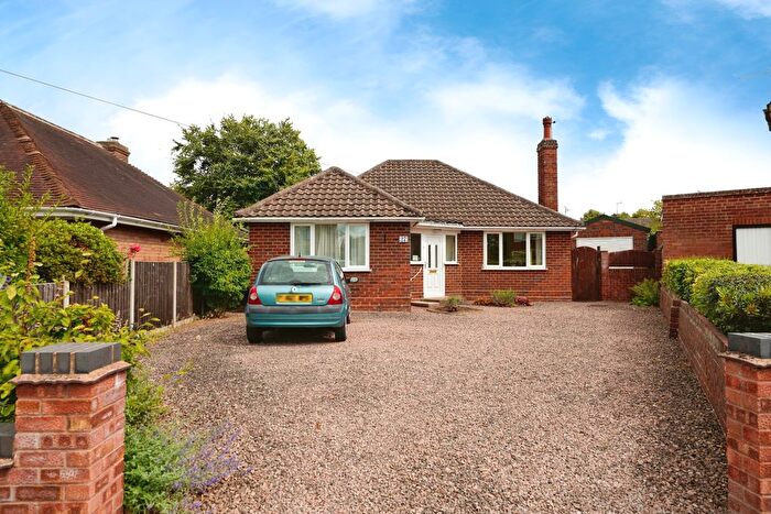 3 Bedroom Bungalow For Sale In Elizabeth Avenue, Worcester, Worcestershire, WR3