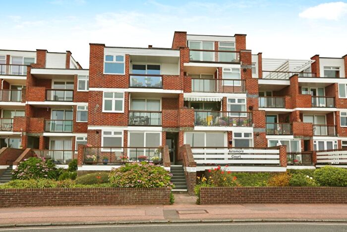 2 Bedroom Flat For Sale In Arismore Court -, Marine Parade West, Lee-on-the-Solent, Hampshire, PO13