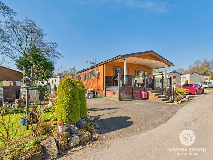 2 Bedroom Park Home For Sale In Three Rivers Woodland Park, West Bradford, BB7