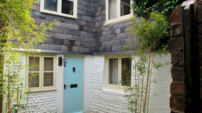 3 Bedroom Detached House To Rent In Morris Road, Lewes, BN7