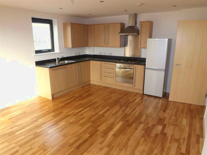 1 Bedroom Apartment To Rent In Derry Avenue, South Ockendon, RM15