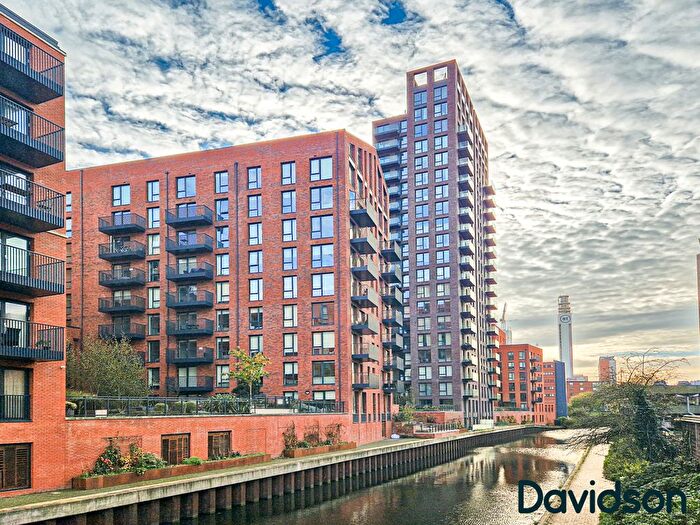 2 Bedroom Flat To Rent In The Regent, Snow Hill Wharf, Shadwell Street, Birmingham, B4