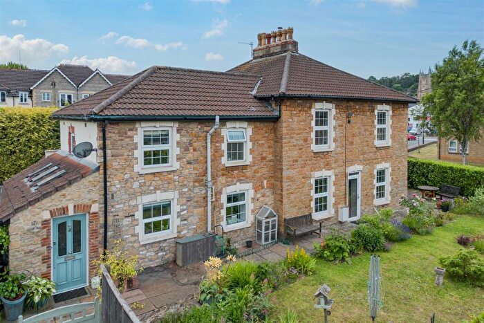 3 Bedroom Semi Detached House For Sale In Albert Road, Portishead, BS20