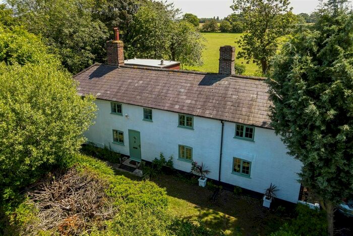 4 Bedroom Cottage For Sale In Elmsett Road, Whatfield, Ipswich, IP7