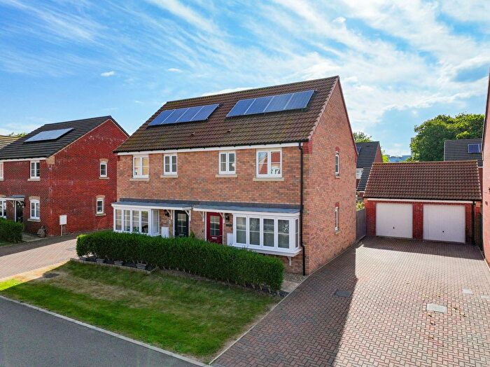 3 Bedroom Semi-Detached House For Sale In Mallow Gardens, Boston, Lincolnshire, PE21