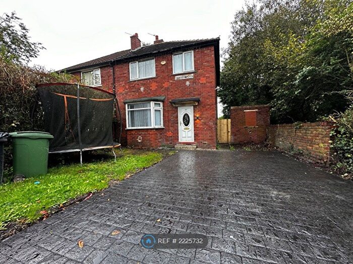 3 Bedroom Semi-Detached House To Rent In Buckley Lane, Farnworth, Bolton, BL4