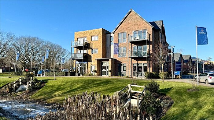 1 Bedroom Flat For Sale In Bridle Road, Arborfield Green, Reading, Berkshire, RG2