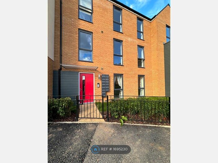 2 Bedroom Flat To Rent In Brooklands, Milton Keynes, MK10